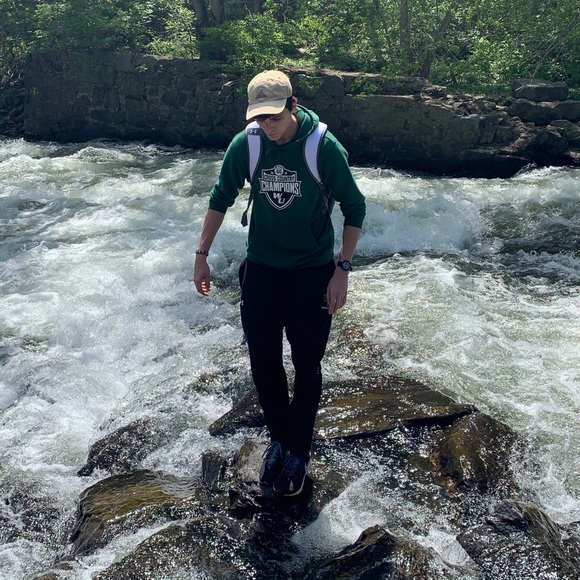 Meet your Posher, Mike - Picture 2 of 2